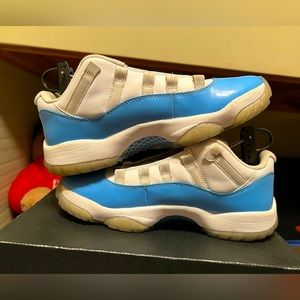 Jordan 11 Retro Low UNC used 7.5M